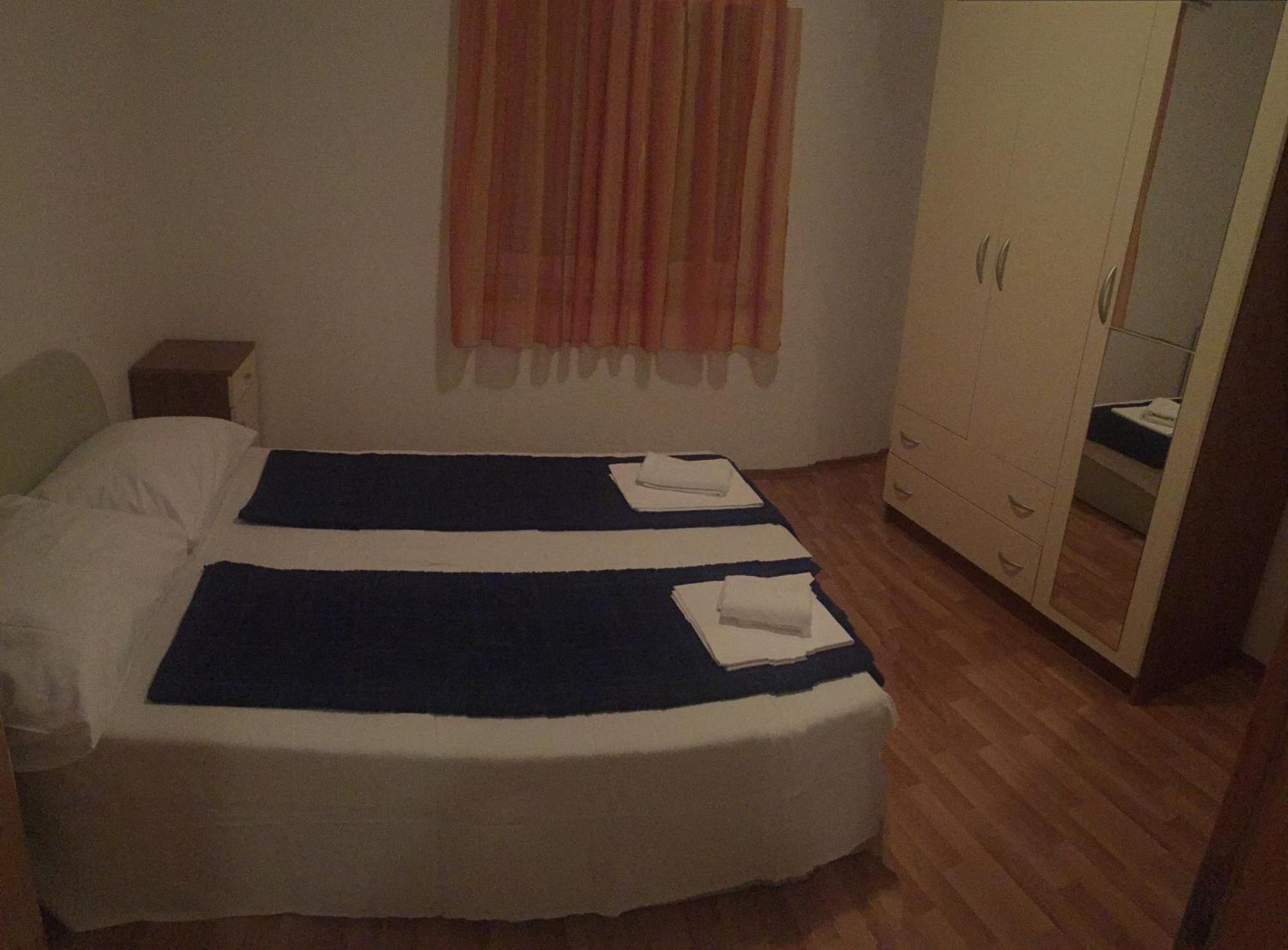 Apartments Vidovic Povljana Room photo